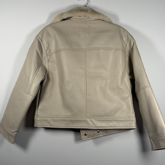NWOT Abercrombie Cream Faux Leather Jacket - Picture 6 of 7